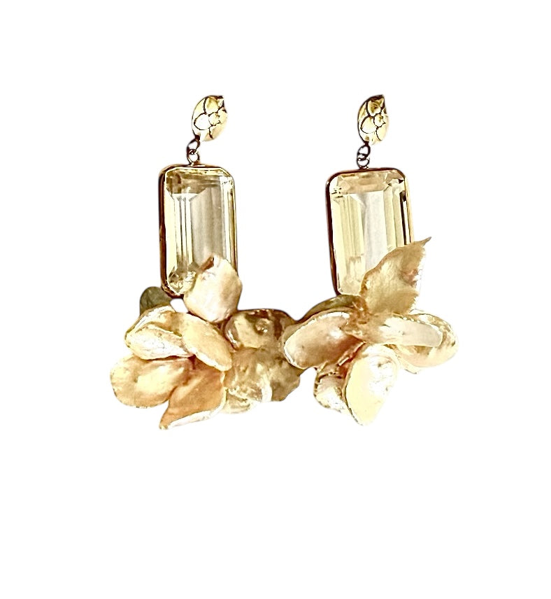 White Topaz Earring with Rare Keshi Pearls